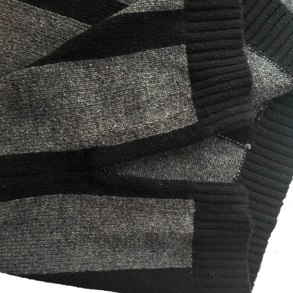 BCBGMaxAzria Color Block Funnel Neck Tunic Sweater Size XXS - Picture 10 of 10